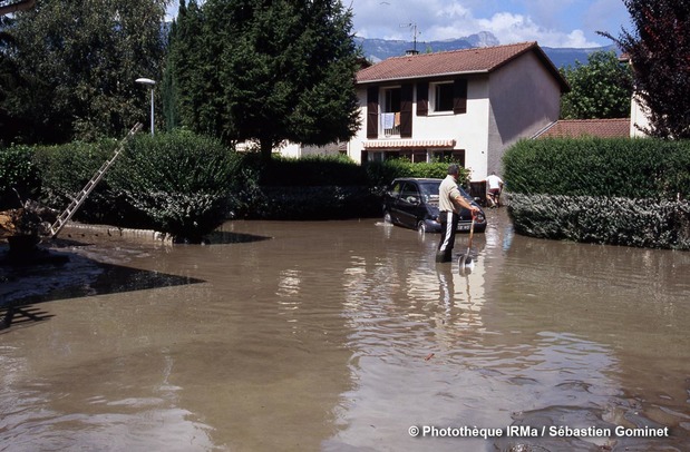 Inondation à Domène le 22 août 2005 : le témoignage d'un habitant du quartier des Chenevières