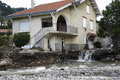 Crue du ruisseau de l'Holme - entrée d'une habitation détruite en aval de l'hôtel de la Loire
