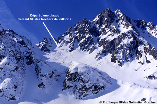 Avalanche de plaque versant NE des Rochers de Vallorins
