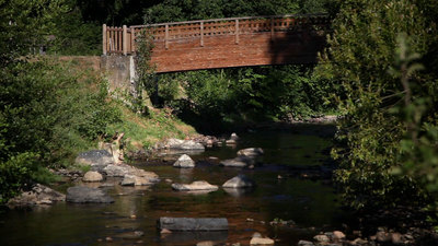 Restaurer la rivire dans une dimension plus naturelle