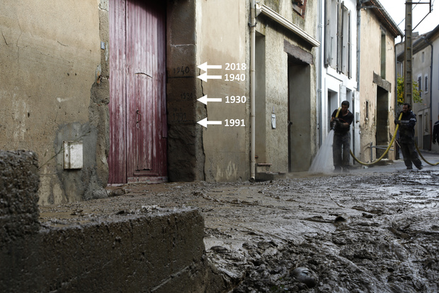 Un repre de crue trouv rue de la Francette  Puichric et qui laisse penser que la crue de 1940 a t dpasse  Photothque IRMa / Sbastien Gominet