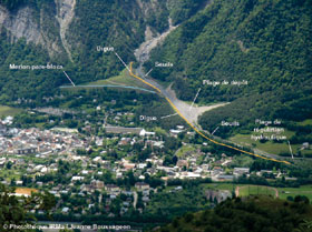 Photo 8 - Dispositif de protection sur le cne de djection du cirque de Saint-Antoine