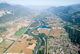 L'Isre dans la valle du Grsivaudan entre le massif de la Chartreuse et le massif de Belledonne