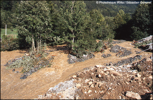 Dbordement du Vorz le 23 aot 2005  Sainte Agns