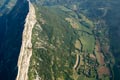 Vue arienne de la montagne du Nron