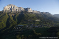 Le plateau des Petites-Roches domin par la Dent de Crolles