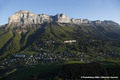 Le plateau des Petites-Roches domin par la Dent de Crolles