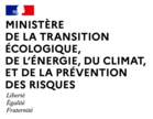 A l'heure o le changement climatique provoque des catastrophes naturelles de plus en plus frquentes et violentes, la politique d'adaptation est incontournable. Au sein du service des risques naturels (SRN), le bureau de l'action territoriale (BAT) est un bureau transversal qui contribue  la politique de prvention des risques naturels conduite par la direction gnrale de la prvention des risques (DGPR) et celle d'adaptation au changement climatique et porte les missions suivantes :

- Il pilote la politique des programmes d'actions de prvention des inondations (PAPI) ports par les collectivits territoriales et celle de la rduction de la vulnrabilit aux inondations ;

- Il est charg du financement de la prvention, avec notamment le fonds de prvention des risques naturels majeurs (FPRNM, dit  fonds Barnier ), dot de 225 ME en 2024.

- Il contribue  la politique de maitrise de l'urbanisation en zones  risques notamment via les plans de prvention des risques naturels (PPRN).

Le BAT coordonne l'animation des services dconcentrs portant la politique de prvention des risques naturels (directions rgionales de l'environnement, de l'amnagement et du logement, directions dpartementales des territoires et quivalents outre-mer), et la formation continue des agents.

En tant que chef(fe) du bureau et sous l'autorit du chef du dpartement de l'appui aux politiques de prvention (DAPP), vous animerez une quipe pluridisciplinaire de huit agents, dont une adjointe, et aurez la charge de dossiers stratgiques.

Vous coordonnerez l'action du bureau sur les thmatiques suivantes :
- Dfinition des orientations et de la doctrine relatives aux outils de la prvention pilots par le bureau et leur amlioration continue ;
- Dfinition et suivi des mesures inondations finances par le fonds vert :
- Pilotage national de la programmation budgtaire des services dconcentrs, arbitrages des demandes et suivi de l'excution ;
- Animation du rseau des services dconcentrs et coordination de l'offre de formation ;
- Pilotage budgtaire et comptable du service des risques naturels ;
- Appui juridique interne et gestion des contentieux sur la prvention des risques naturels, en liaison avec la direction des affaires juridiques.

Vous serez amen  porter les positions de la DGPR en runions interministrielles (RIM), auprs de partenaires extrieurs (associations de collectivits par exemple) et dans certaines instances partenariales comme le Conseil d'orientation pour la prvention des risques naturels majeurs (COPRNM), dont vous animez la commission sur le FPRNM.

Vous serez en contact rgulier avec les autres bureaux du SRN, les autres directions gnrales du ministre et celles d'autres ministres (direction du budget, direction gnrale du Trsor, direction gnrale des outre-mer), les services dconcentrs ainsi qu'avec les services du contrleur budgtaire et comptable ministriel (CBCM).