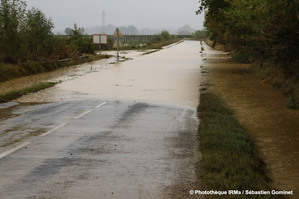 inondation de plaine - CUXAC-D'AUDE