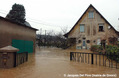 Crue du Garon  Givors le 2 dcembre 2003 - inondation de la cit du Garon