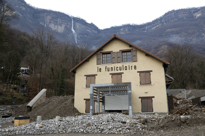 Crue du torrent de Montfort - Engravement de la gare du funiculaire de Saint-Hilaire-du-Touvet