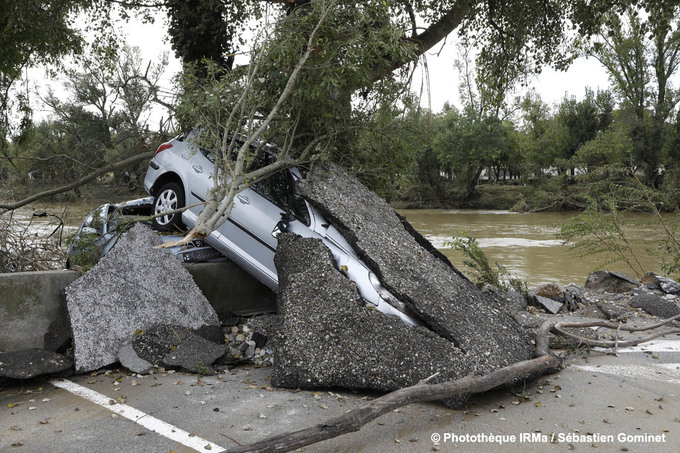 Inondations  Trbes le 15 octobre 2018 suite au dbordement du Canal du Midi