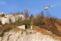 Pose de filets pare-blocs sur les contreforts de la Bastille