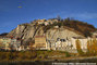 Pose de filets pare-blocs sur les contreforts de la Bastille