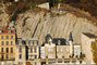 Pose de filets pare-blocs sur les contreforts de la Bastille