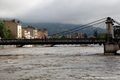 Crue de l'Isre  Grenoble - vue sur le pont Saint-Laurent