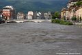 Crue de l'Isre  Grenoble en aval du pont Saint-Laurent