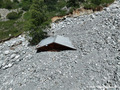 Crue du torrent des �tan�ons � la B�rarde - habitation engrav�e jusqu'au toit