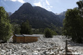 Crue du torrent des �tan�ons � la B�rarde - habitation engrav�e