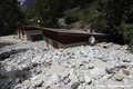 Crue du torrent des �tan�ons � la B�rarde - habitations engrav�es