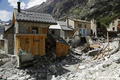 Crue du torrent des �tan�ons � la B�rarde - d�g�ts autour de l'�glise et du nouveau lit du torrent