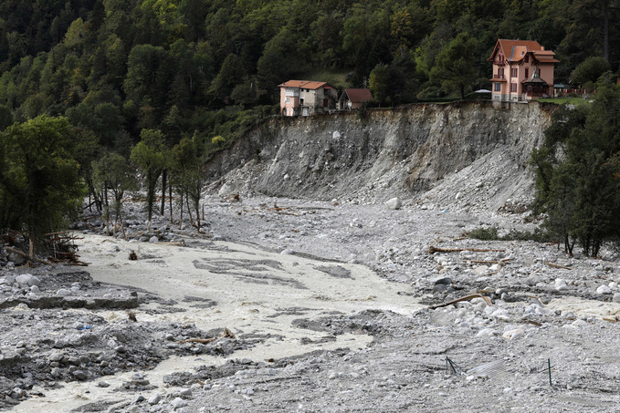 En aval de la confluence Vsubie / Boron aprs la tempte Alex et les inondations du 2 octobre 2020