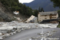 Route emportée et gendarmerie détruite par la crue du torrent du Boréon - tempête Alex 02/10/2020